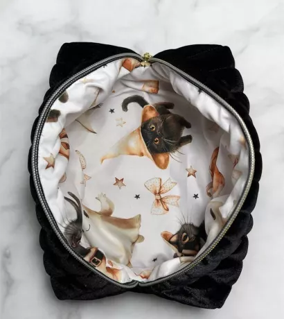 Trousse beauté upcyclée velours noir - Halloween