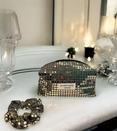 Pack - Trousse beauté upcycling golden glow avec chouchou assorti